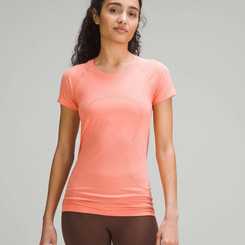 Lululemon Swiftly Tech Short Sleeve Shirt 2.0 - Size 6, Sunny Coral